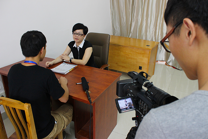 记者专访薛莉老师