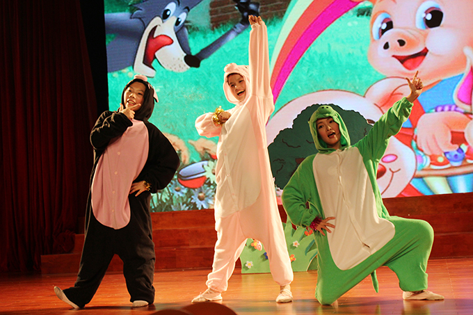 儿童剧《三只小猪》