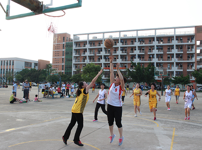 教职工女子篮球赛