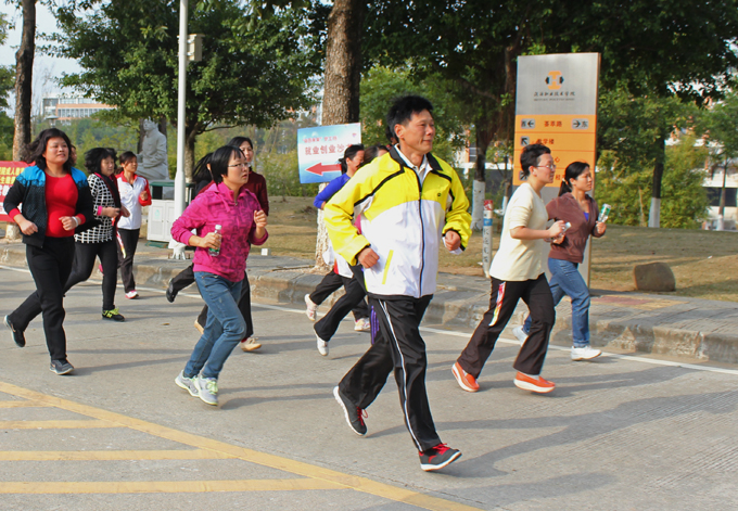 机关工会向终点前进