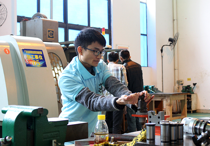 加工比赛进行时