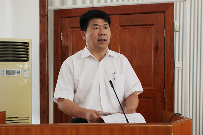 刘安华校长发表讲话