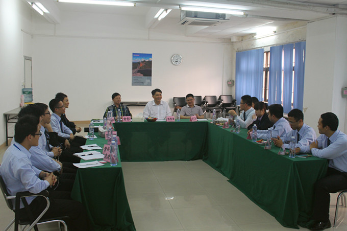 在东莞时尚电器与毕业生座谈