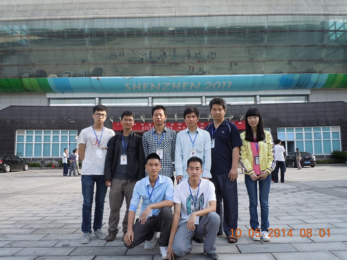 参加“三网融合与网络优化”比赛的师生合影